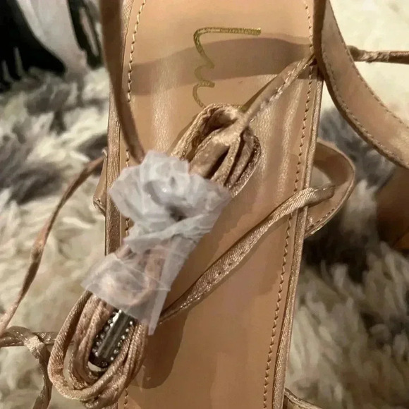 Lulus size 11 wrap around Ankle Strap Heels rhinestone NEW - Picture 3 of 7